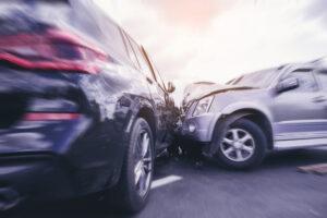¿Puedo demandar tras un accidente de auto si soy indocumentado?